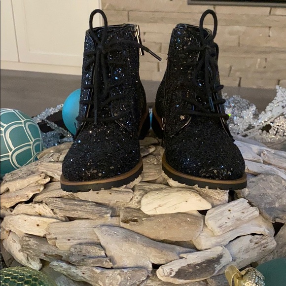 kidpik Other - Kidpik Glitter lace up boots